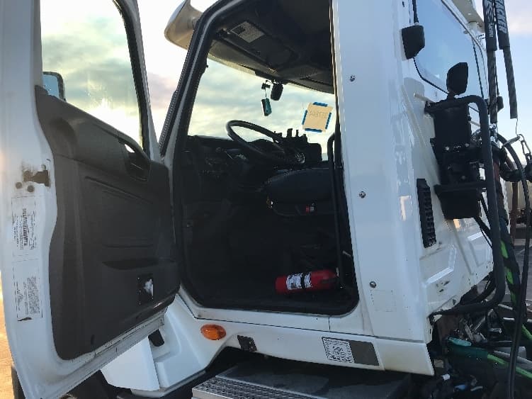 2020 International LT — photo 9