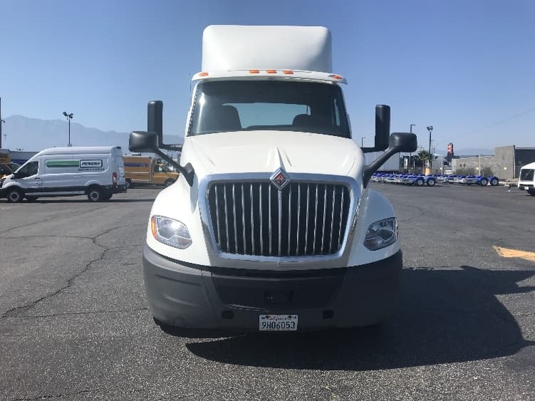 2020 International LT — photo 2