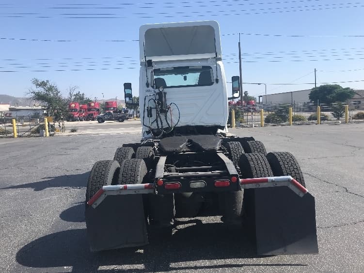 2020 International LT — photo 6