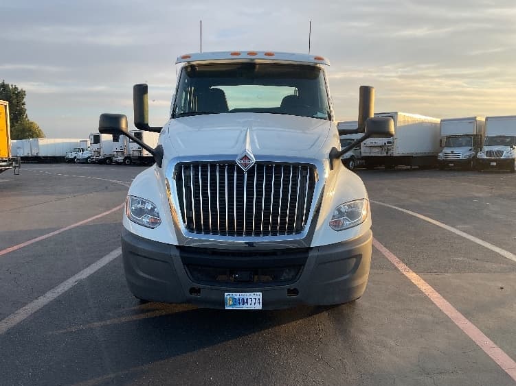 2020 International LT — photo 2