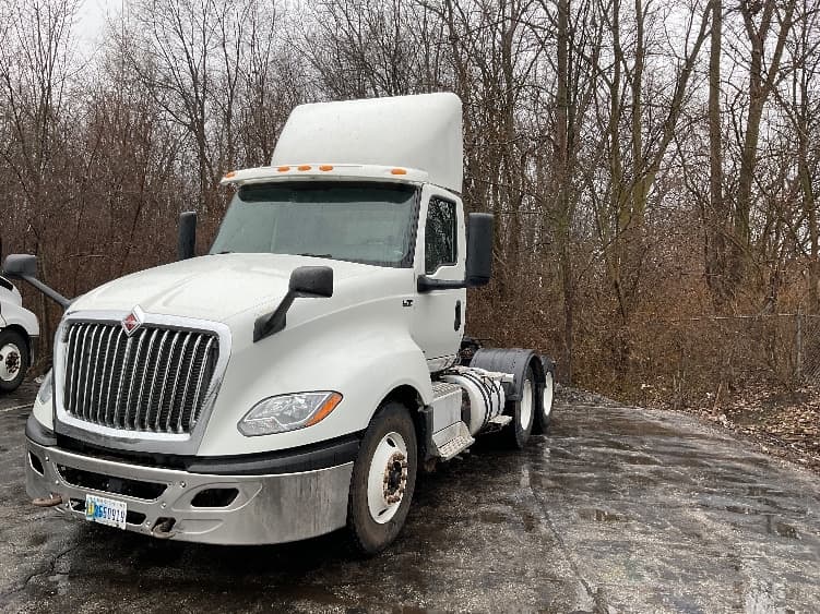 2020 International LT — photo 3