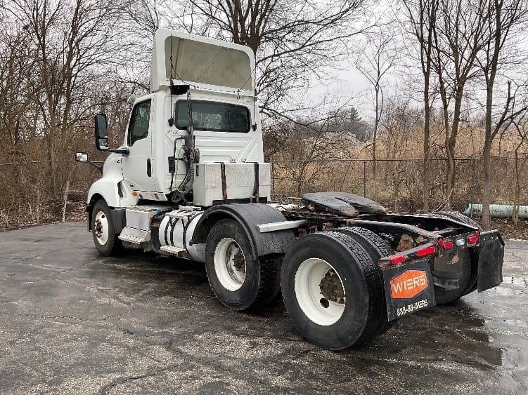 2020 International LT — photo 5