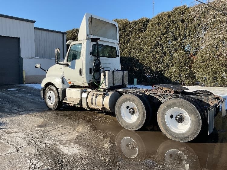 2020 International LT — photo 5