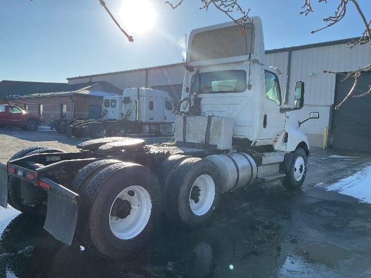 2020 International LT — photo 7
