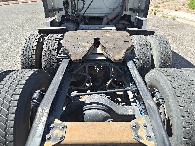 2020 Freightliner Cascadia — photo 6