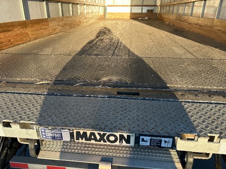 2020 Freightliner M2 106 — photo 10