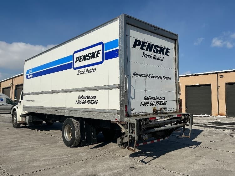 2020 Freightliner M2 106 — photo 6