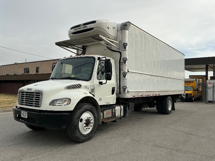 2020 Freightliner M2 106 — photo 3