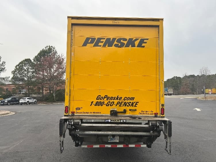 2020 Freightliner M2 106 — photo 7