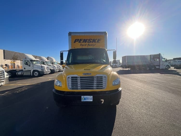 2020 Freightliner M2 106 — photo 2