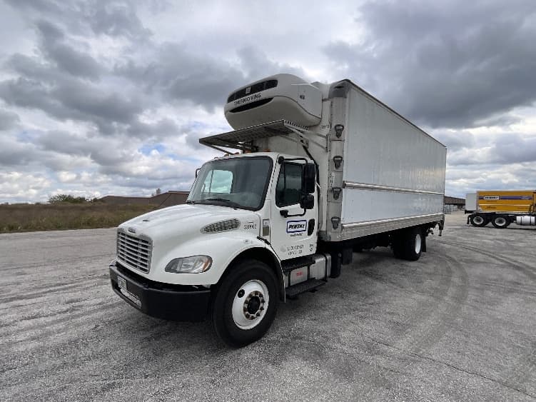 2020 Freightliner M2 106 — photo 3