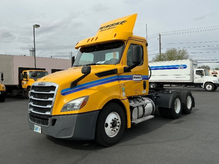 2020 Freightliner Cascadia — photo 3