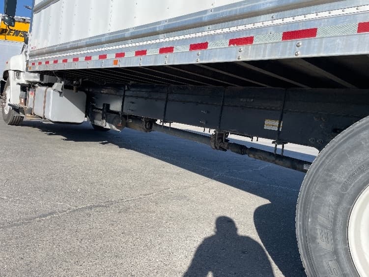 2020 Hino 268 — photo 5