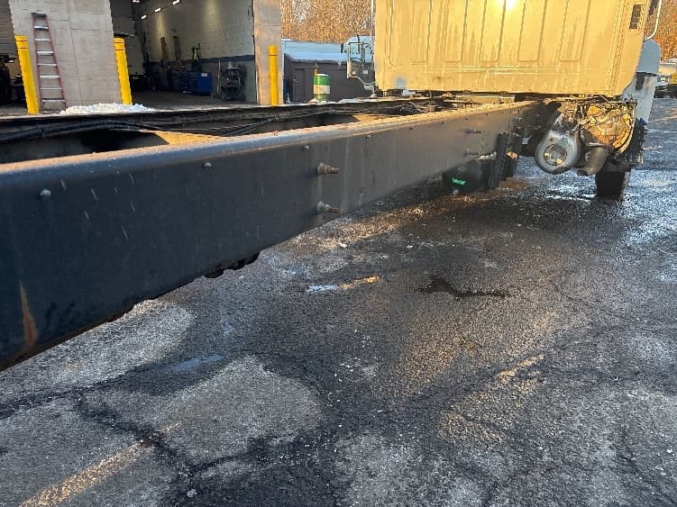 2020 Hino 268 — photo 9