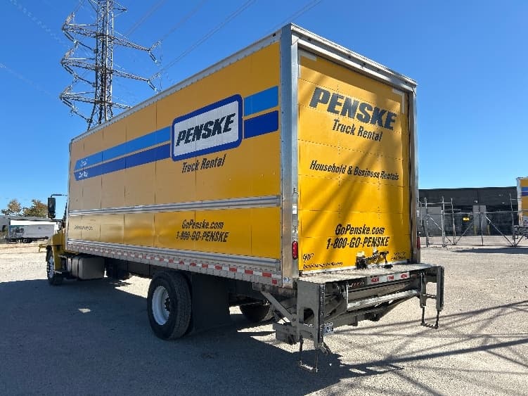 2020 Hino 268 — photo 6