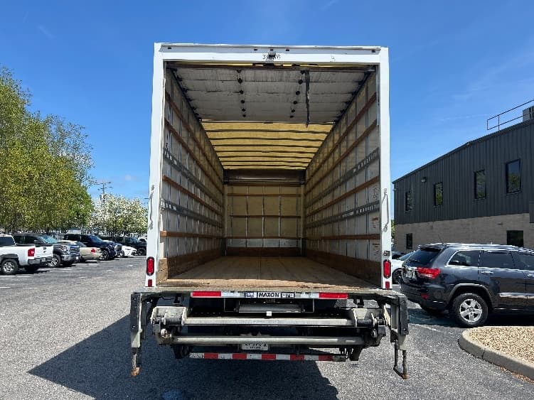 2020 Freightliner M2 106 — photo 8