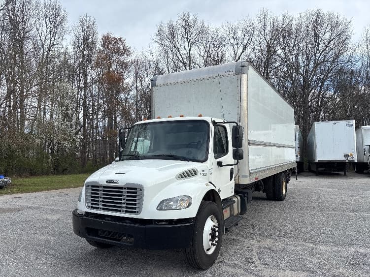2020 Freightliner M2 106 — photo 3