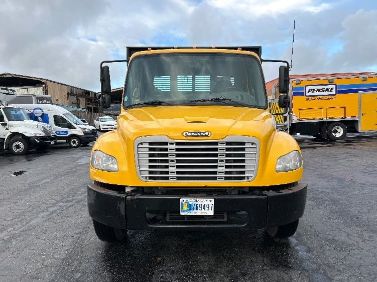 2020 Freightliner M2 106 — photo 2