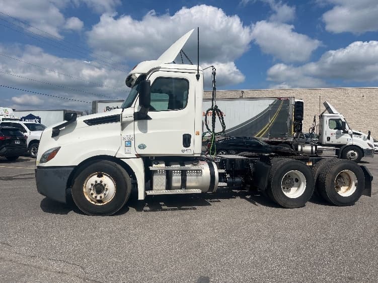2020 Freightliner Cascadia — photo 4