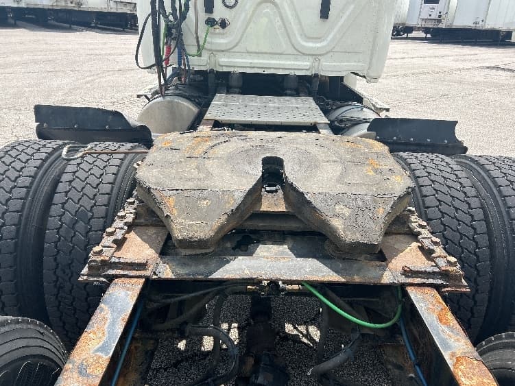 2020 Freightliner Cascadia — photo 6