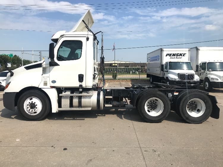 2020 Freightliner Cascadia — photo 4