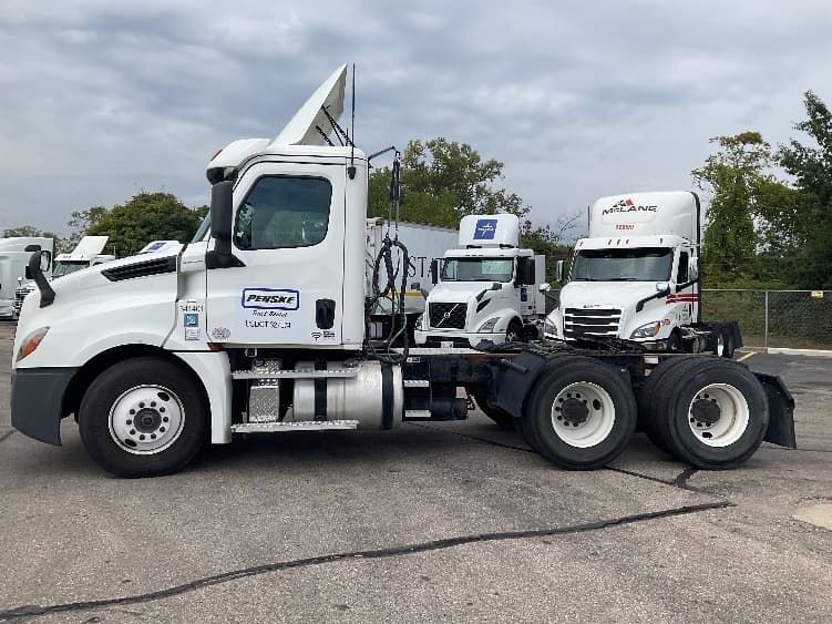2020 Freightliner Cascadia — photo 4