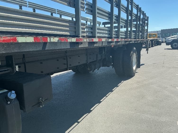 2020 Freightliner M2 106 — photo 5