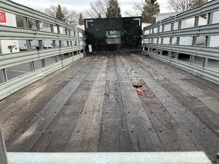 2020 Freightliner M2 106 — photo 10