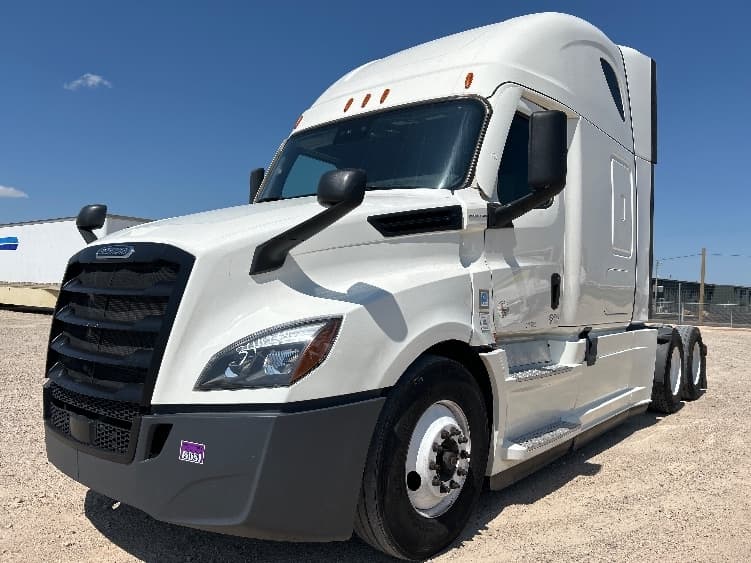 2021 Freightliner Cascadia — photo 3