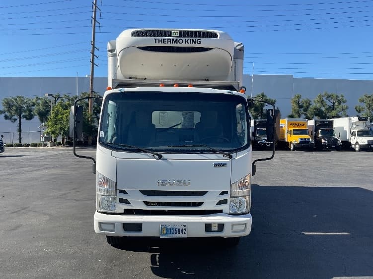 2020 Isuzu NRR — photo 2
