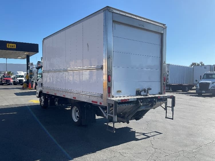 2020 Isuzu NRR — photo 6