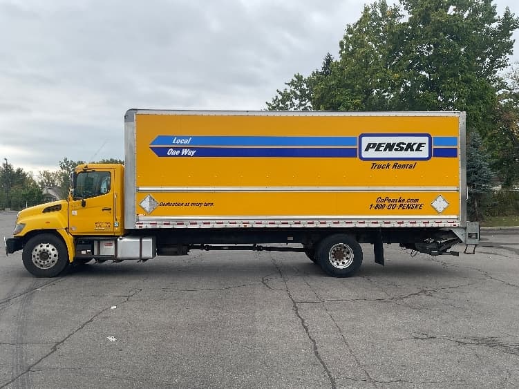 2020 Hino 338 — photo 4