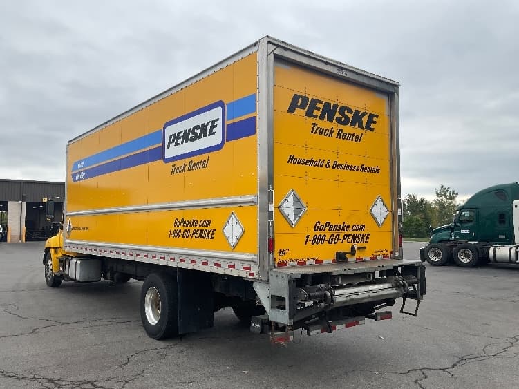 2020 Hino 338 — photo 6