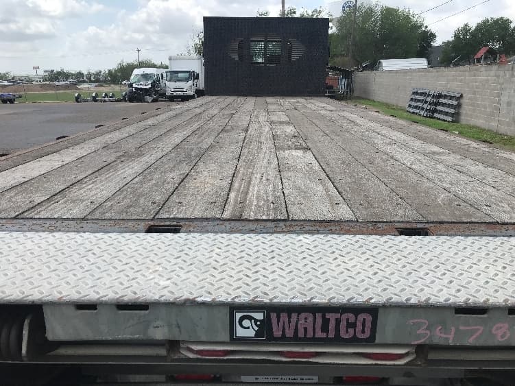 2020 Hino 338 — photo 10