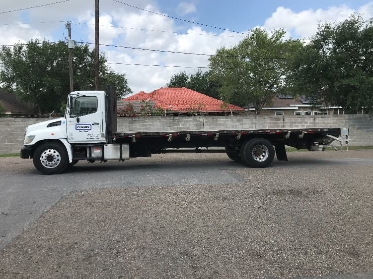 2020 Hino 338 — photo 4