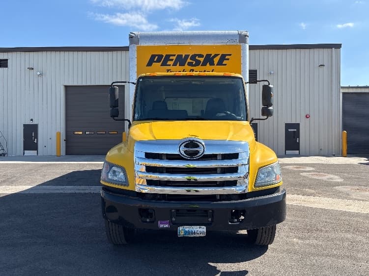 2020 Hino 338 — photo 2