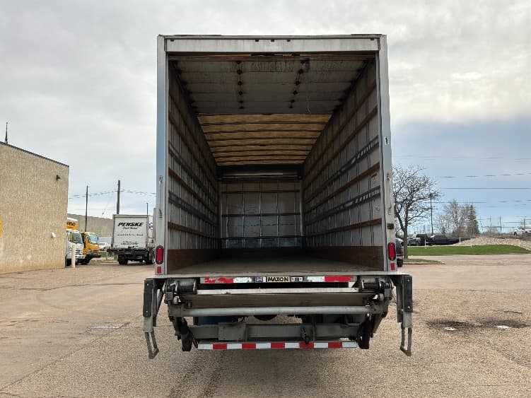 2020 Hino 268 — photo 8