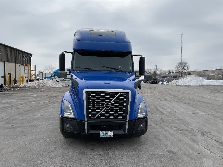 2020 Volvo VNL 760 — photo 2