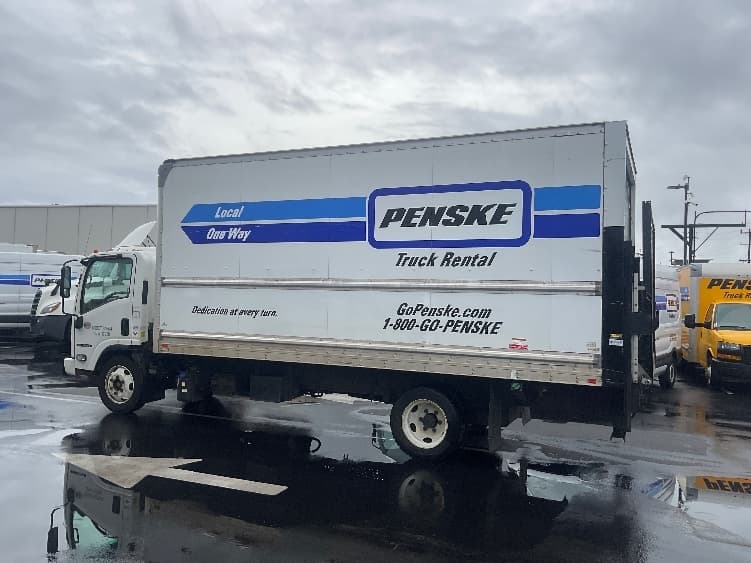 2020 Isuzu NQR — photo 4