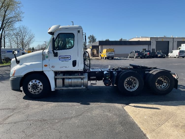 2020 Freightliner Cascadia — photo 4