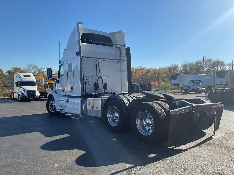 2020 Peterbilt 579 — photo 5