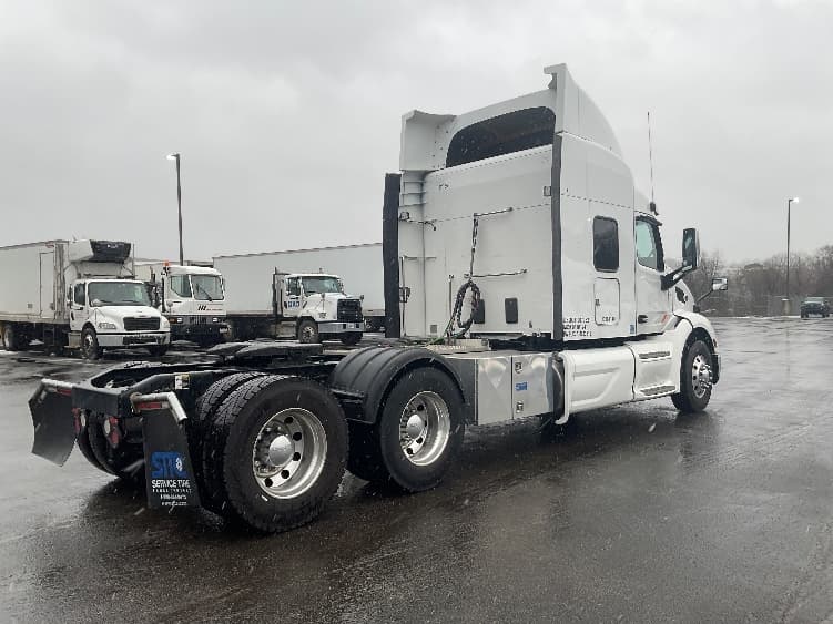2020 Peterbilt 579 — photo 7