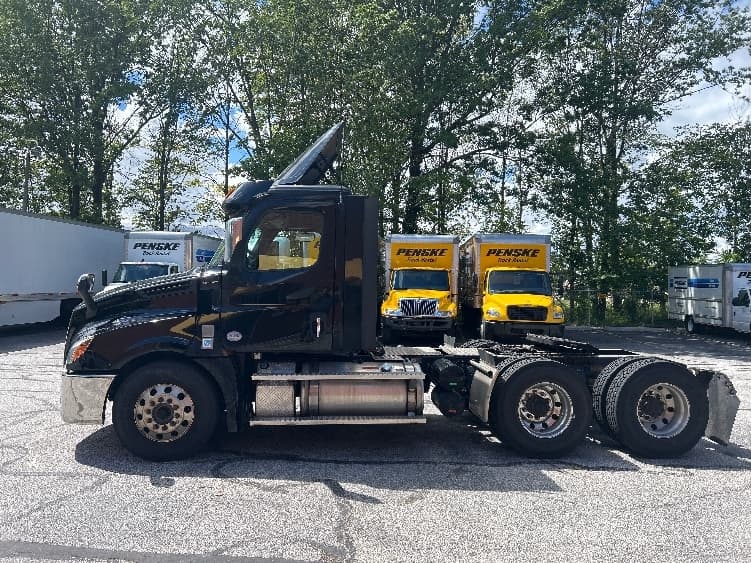 2020 Freightliner Cascadia — photo 4
