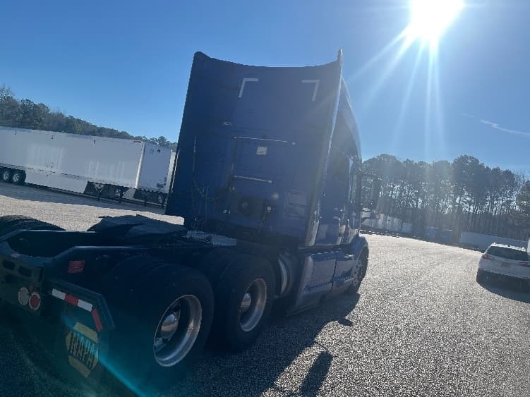 2020 Volvo VNL 760 — photo 7