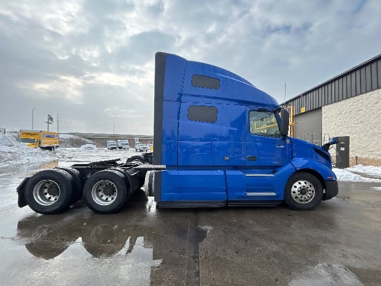 2020 Volvo VNL 760 — photo 8