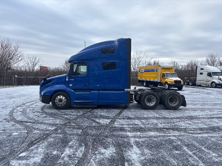 2020 Volvo VNL 760 — photo 4