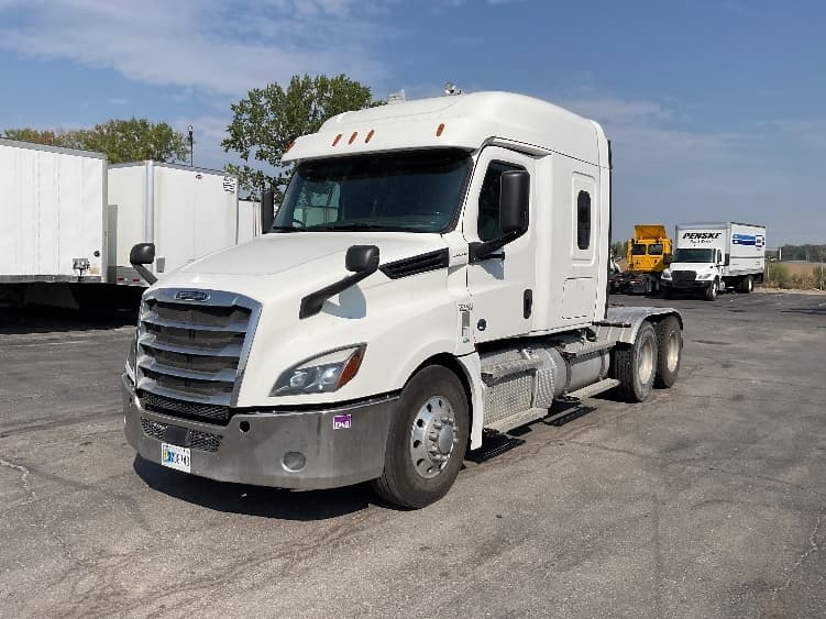 2020 Freightliner Cascadia — photo 3