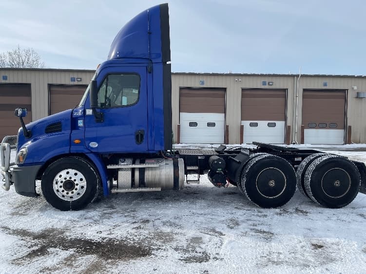 2020 Freightliner Cascadia — photo 4