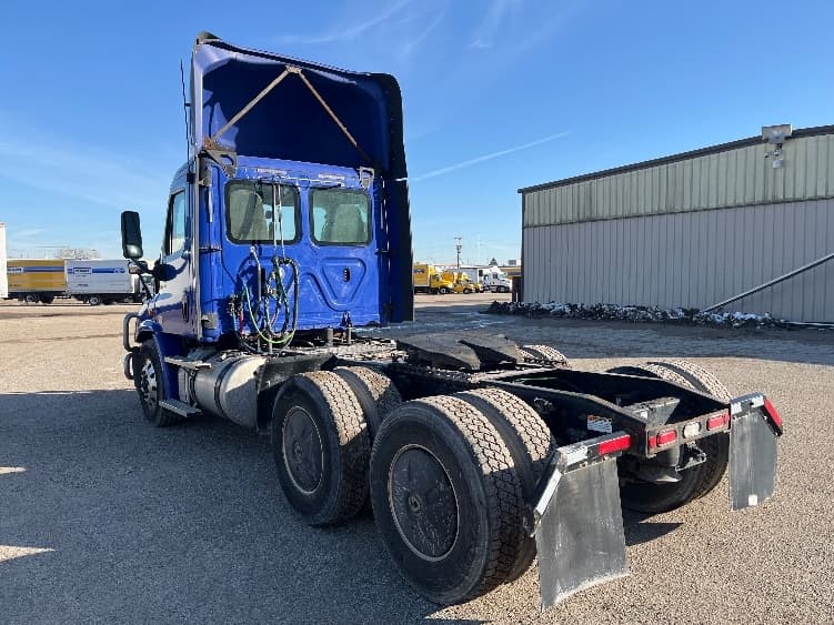 2020 Freightliner Cascadia — photo 5