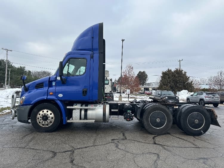 2020 Freightliner Cascadia — photo 4